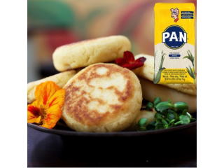 P.A.N White Corn Meal ( Harina PAN)