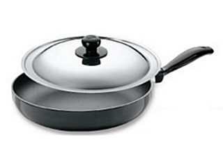 Futura Fry Pan rounded sides w lid 26cm (Q24)